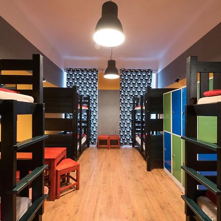 Hostel Elf Praha Eksteriør bilde
