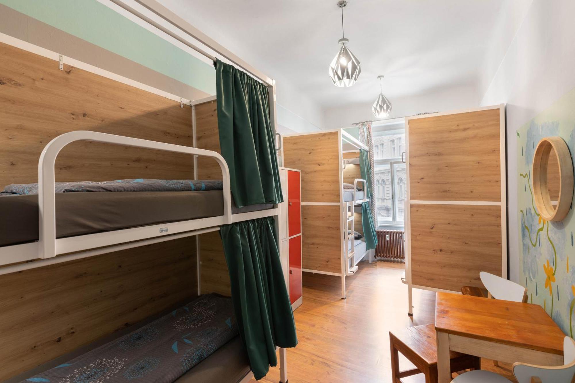Hostel Elf Praha Eksteriør bilde