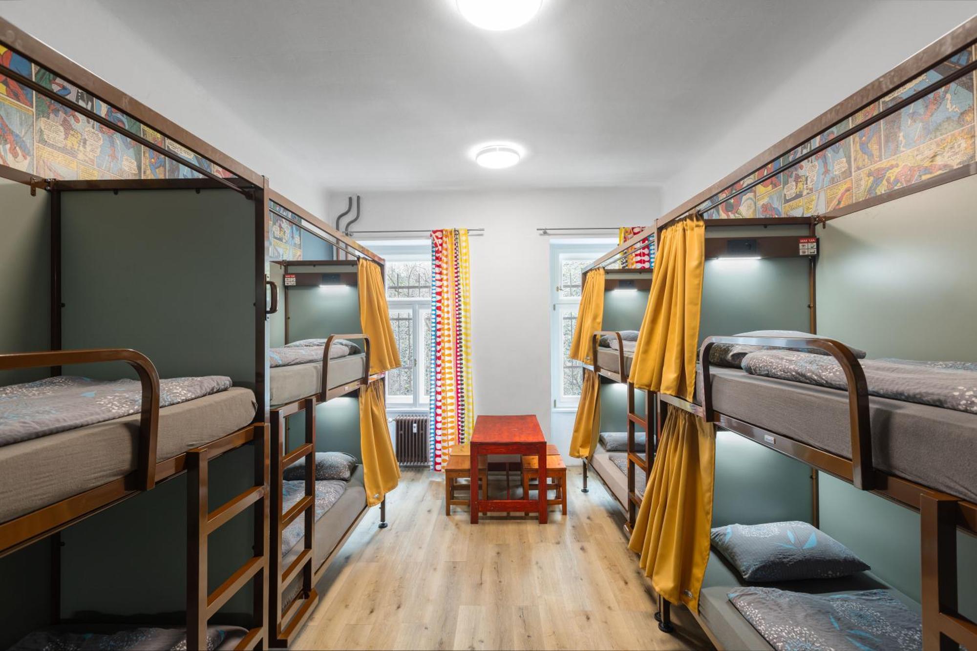 Hostel Elf Praha Eksteriør bilde